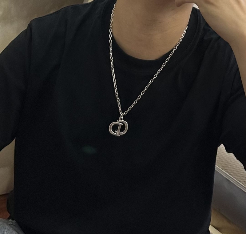 chr1st1an D10r necklaces